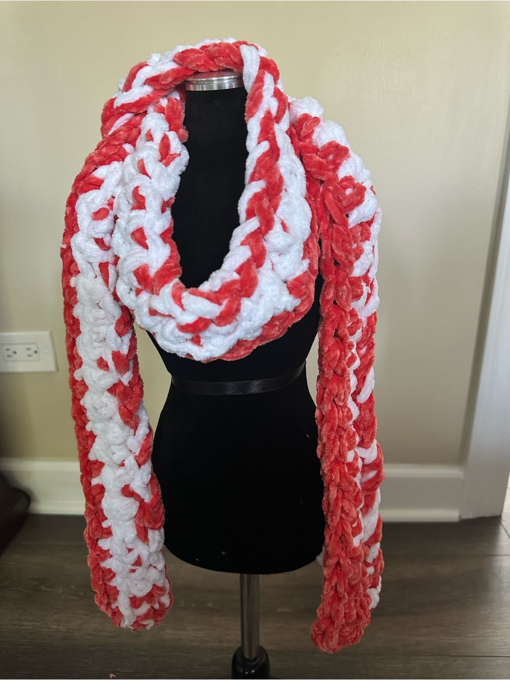 Plush Chunky Coral & White Infinity Scarf - Women Scarves